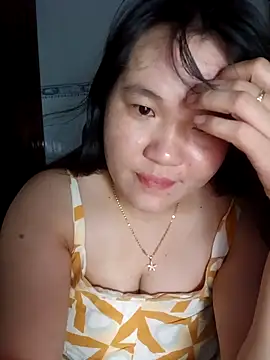 Snapshot of _Babyrose_ chatting on 09/26/25, 07:18  Babyrose  online show from 09/26/25, 07:18