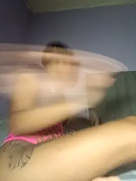 Snapshot of Liaprettygirl chatting on 10/16/25, 07:20 Liaprettygirl online show from 10/16/25, 07:20