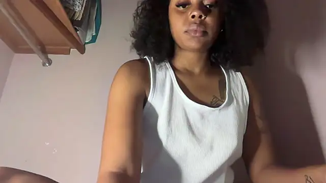 Liaprettygirl online show from 03/15/26, 07:36