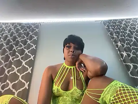 Liaprettygirl online show from 05/06/26, 03:24
