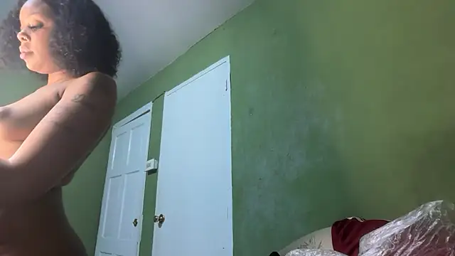 Liaprettygirl online show from 05/21/26, 05:58