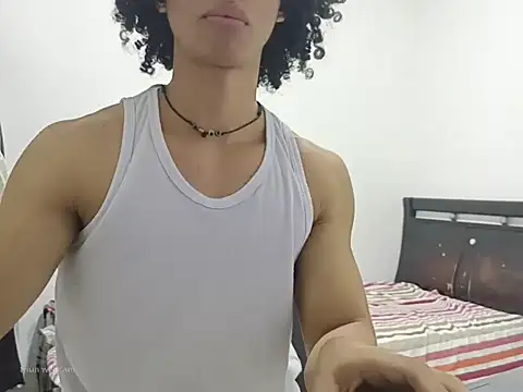 SoloRizo online show from 10/04/25, 03:37