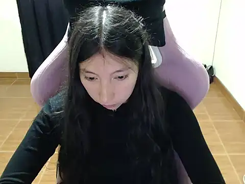 Snapshot of ScarlettShirahoshi chatting on 09/25/25, 06:11 ScarlettShirahoshi online show from 09/25/25, 06:11