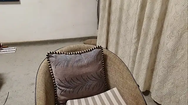 Snapshot of Shi_luo2025 chatting on 09/17/25, 03:46 Shi luo2025 online show from 09/17/25, 03:46