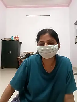 Snapshot of BITEXBABYlove chatting on 10/24/25, 01:40 BITEXBABYlove online show from 10/24/25, 01:40