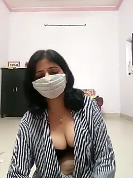 Snapshot of BITEXBABYlove chatting on 11/24/25, 02:44 BITEXBABYlove online show from 11/24/25, 02:44