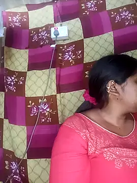 Hot-Show2 online show from 03/05/26, 10:00