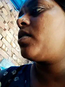 Hot-Show2 online show from 04/11/26, 07:45