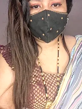 indian-hotmilfs online show from 03/10/26, 06:35