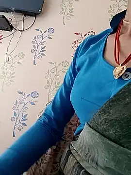 Snapshot of Sonam_dhakad chatting on 10/06/25, 07:39 Sonam dhakad online show from 10/06/25, 07:39