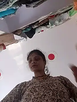 Snapshot of Sonam_dhakad chatting on 10/25/25, 08:33 Sonam dhakad online show from 10/25/25, 08:33