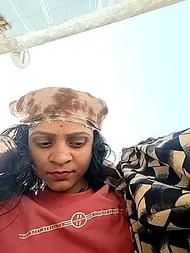 Snapshot of Sonam_dhakad chatting on 11/14/25, 05:06 Sonam dhakad online show from 11/14/25, 05:06