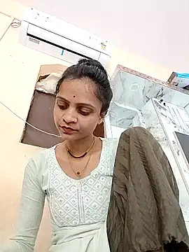 Snapshot of Sonam_dhakad chatting on 11/15/25, 07:49 Sonam dhakad online show from 11/15/25, 07:49