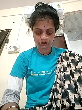 Snapshot of Sonam_dhakad chatting on 02/13/26, 11:23 Sonam dhakad online show from 02/13/26, 11:23