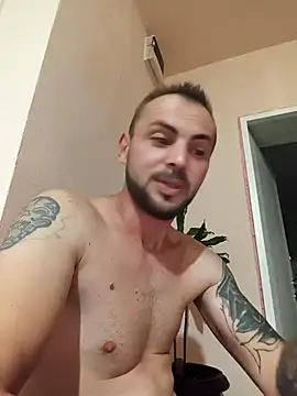 Snapshot of papichulo0099 chatting on 10/23/25, 03:06 papichulo0099 online show from 10/23/25, 03:06