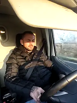 Snapshot of papichulo0099 chatting on 11/24/25, 06:35 papichulo0099 online show from 11/24/25, 06:35