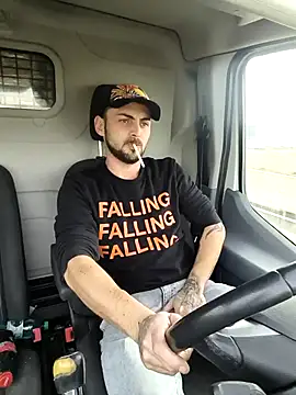 Snapshot of papichulo0099 chatting on 12/16/25, 11:15 papichulo0099 online show from 12/16/25, 11:15