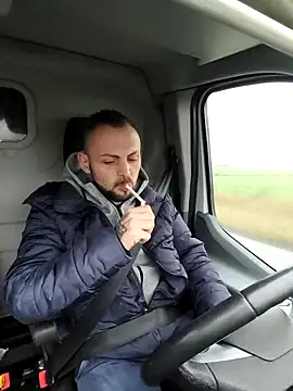 Snapshot of papichulo0099 chatting on 12/22/25, 07:05 papichulo0099 online show from 12/22/25, 07:05