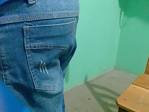 Snapshot of pau888kkkk chatting on 09/10/25, 10:37 pau888kkkk online show from 09/10/25, 10:37