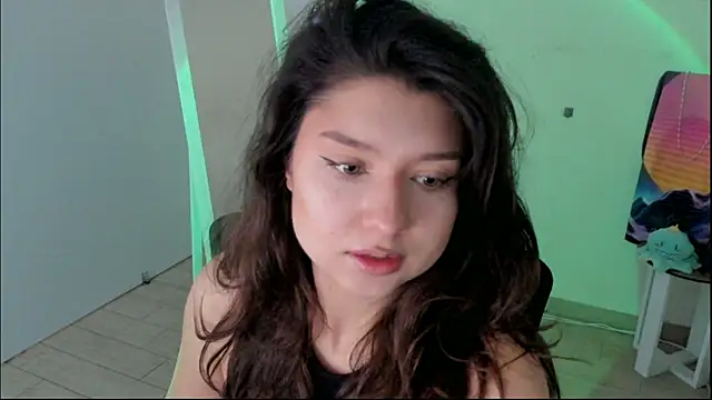 Snapshot of Sandra_Curly chatting on 12/03/25, 10:41 Sandra Curly online show from 12/03/25, 10:41