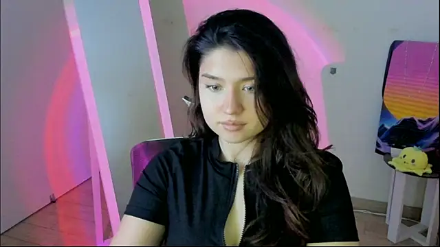 Snapshot of Sandra_Curly chatting on 12/15/25, 07:29 Sandra Curly online show from 12/15/25, 07:29