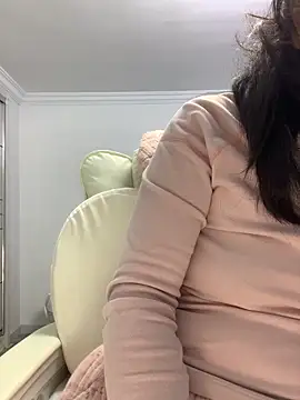 Snapshot of cgooh-611 chatting on 04/17/26, 04:37 cgooh-611 online show from 04/17/26, 04:37