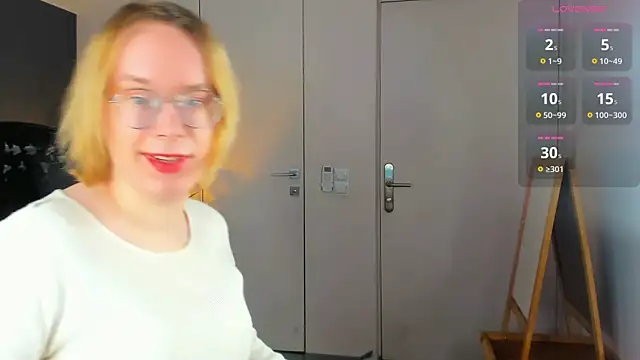 Amanda Butlerr online show from 10/19/25, 12:06