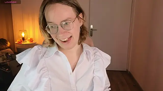 Amanda Butlerr online show from 05/23/26, 12:20