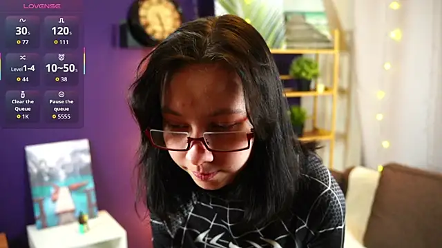 SuzanneHowse online show from 02/18/26, 04:25