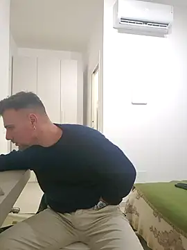 mrlyuis online show from 12/05/25, 07:43