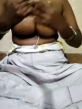 Snapshot of p0a8 chatting on 11/14/25, 08:46 p0a8 online show from 11/14/25, 08:46