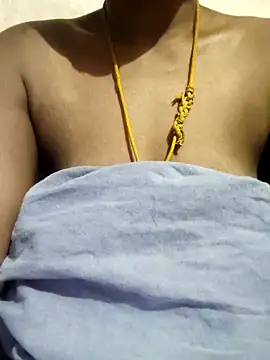 Snapshot of p0a8 chatting on 11/14/25, 08:51 p0a8 online show from 11/14/25, 08:51