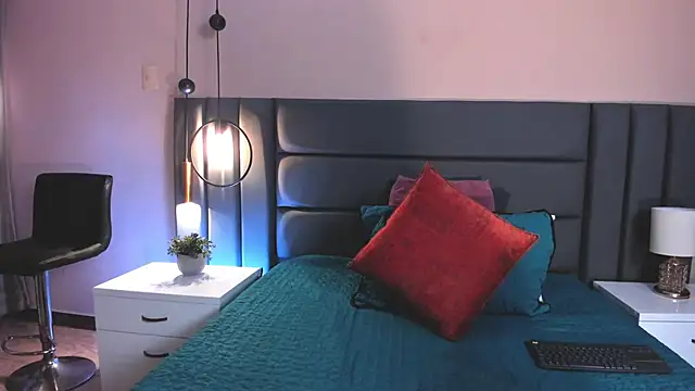 SagiraBelle online show from 11/11/25, 06:08