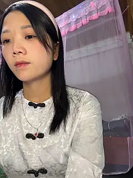 thaoyeuuu online show from 10/25/25, 03:03