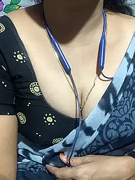 Snapshot of telugu-juliet chatting on 10/23/25, 05:29 telugu-juliet online show from 10/23/25, 05:29