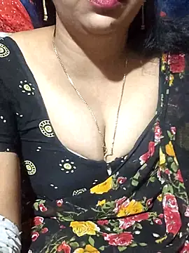 Snapshot of telugu-juliet chatting on 12/14/25, 06:12 telugu-juliet online show from 12/14/25, 06:12