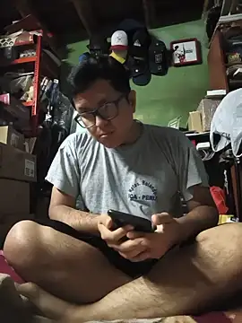 Kj Gigolo online show from 07/25/26, 08:12