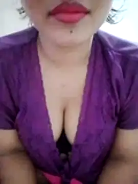 Snapshot of angel_tisha07 chatting on 11/01/25, 01:07 angel tisha07 online show from 11/01/25, 01:07