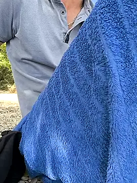 hugobolide online show from 09/22/25, 01:57