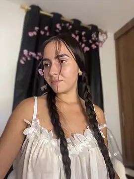 Scarlett05 online show from 07/02/26, 03:23