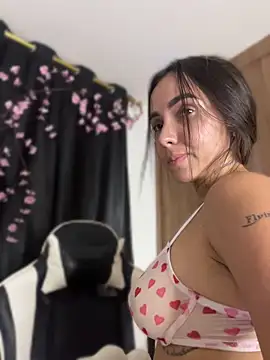 Scarlett05 online show from 07/14/26, 02:05