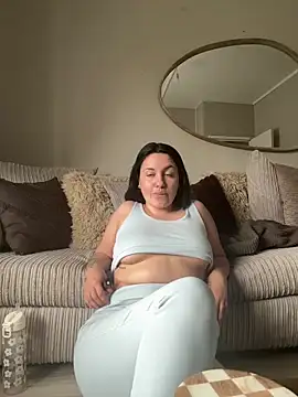 AlyssaAngell online show from 04/28/26, 11:26
