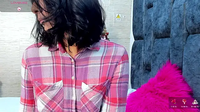 MiaAmore  online show from 12/14/25, 03:17