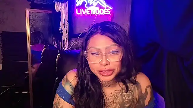 chicanachic13 online show from 02/20/26, 07:21