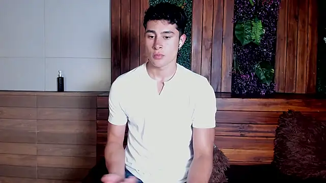 Snapshot of AustinJones_ chatting on 01/18/26, 07:17 AustinJones online show from 01/18/26, 07:17