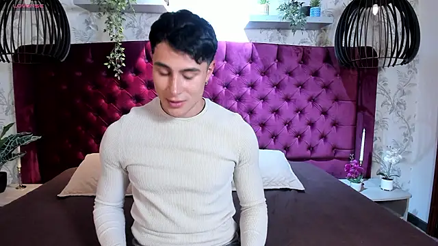 Snapshot of AustinJones_ chatting on 02/11/26, 07:19 AustinJones online show from 02/11/26, 07:19