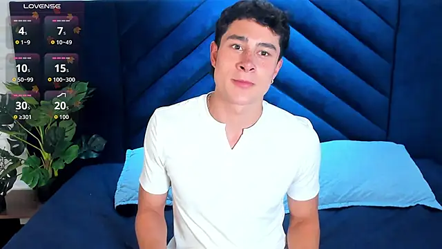 Snapshot of AustinJones_ chatting on 02/25/26, 07:45 AustinJones online show from 02/25/26, 07:45