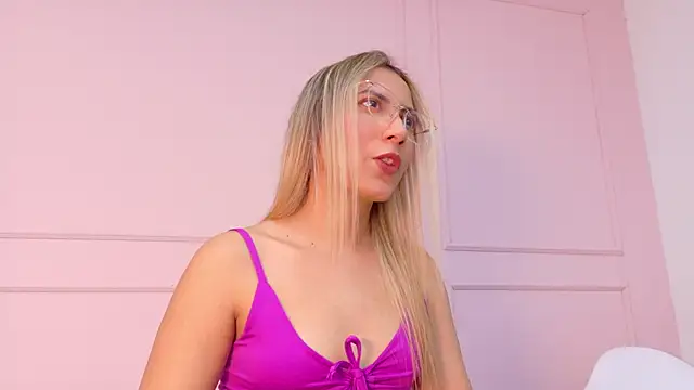 MaddieTease online show from 11/13/25, 01:21