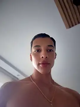 Troye Williams online show from 06/18/26, 03:38