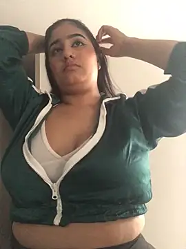 Miia Parker online show from 11/03/25, 12:39